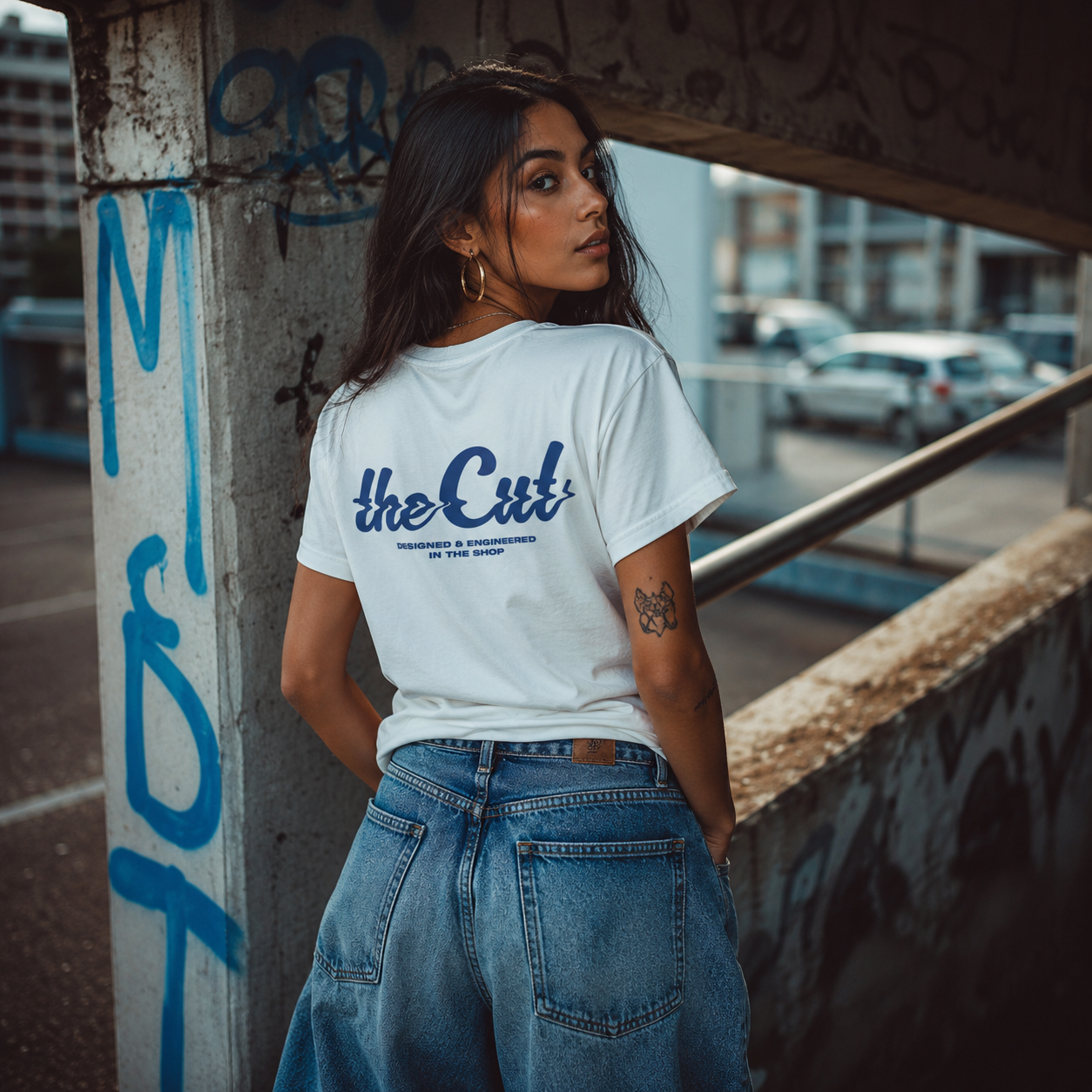 theCut Standard Shoulder T-Shirt White/Blue