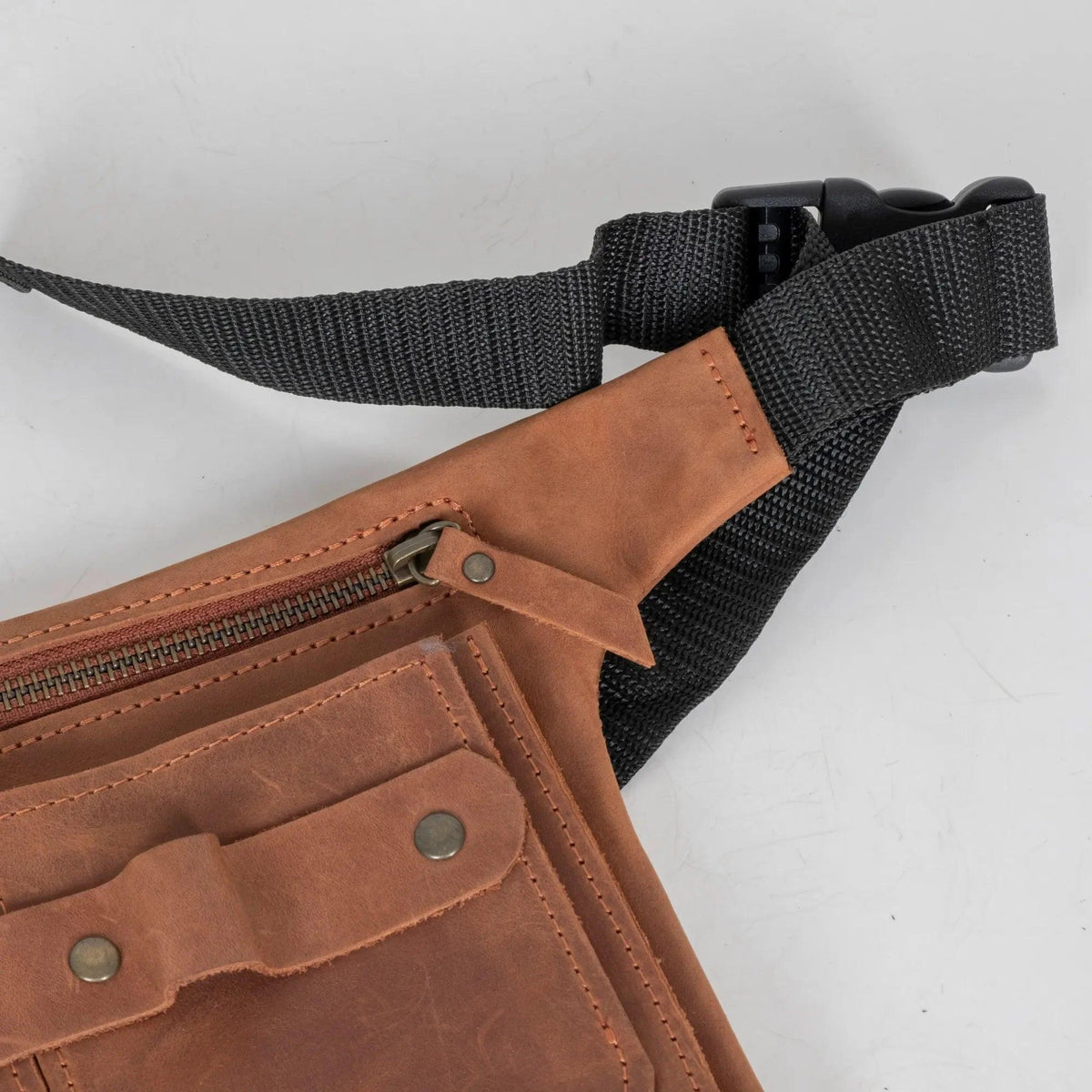 Pikore Leather Barber Waist Bag
