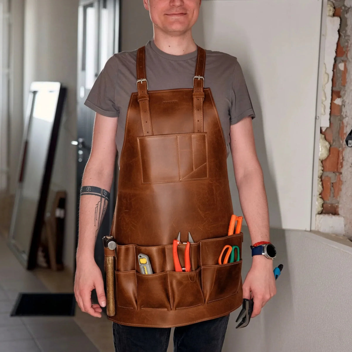 Pikore 11-Pocket Leather Barber Apron