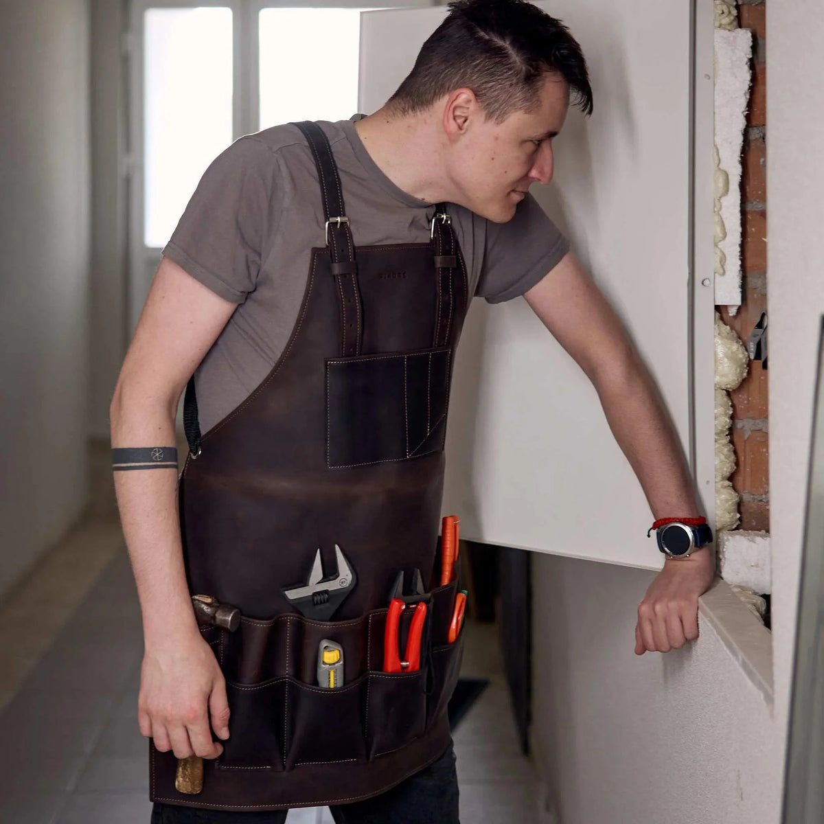 Pikore 11-Pocket Leather Barber Apron